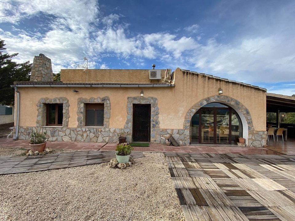 2 bedrooms House in Sax, Spain No. 240795