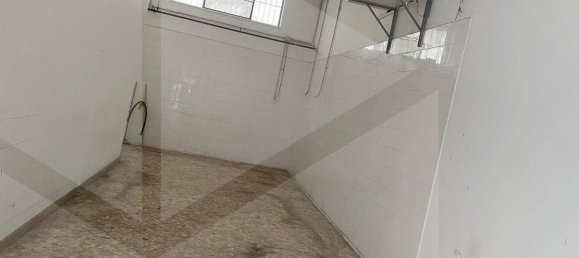 2 rooms Commercial property in Bari, Italy No. 24762 12