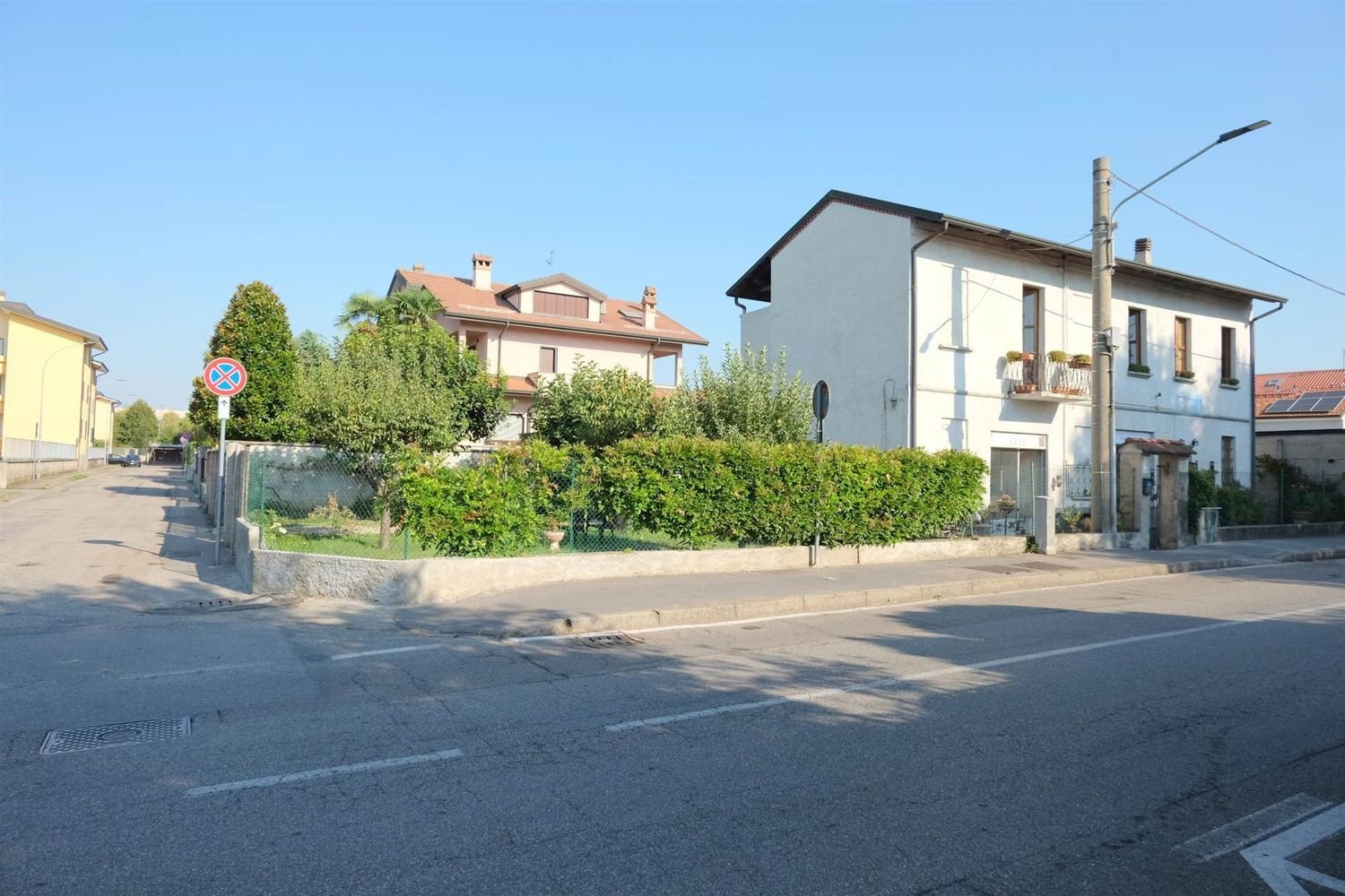 Casa de 8 divisões em Pogliano Milanese, Italy N.º 338172