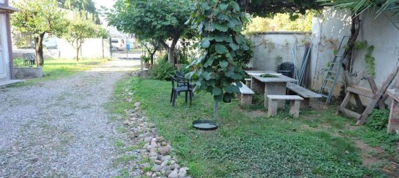 Casa de 8 divisões em Pogliano Milanese, Italy N.º 338172 6