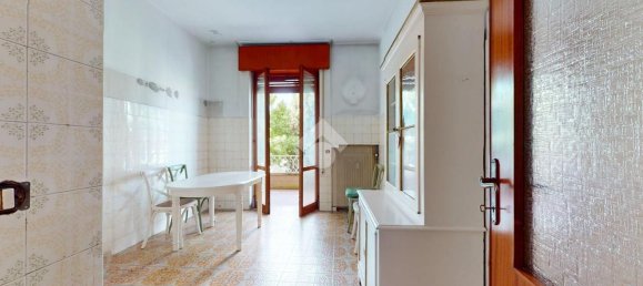 4 bedrooms Apartment in Vicenza, Italy No. 335521 4