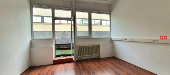 1248m² Office in Vosendorf, Austria No. 15748 4