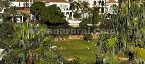 4 bedrooms Villa in Estepona, Spain No. 10683 11
