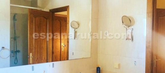 4 bedrooms Villa in Estepona, Spain No. 10683 7