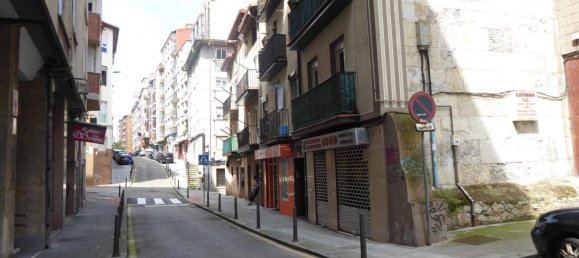45m² Commercial property in Santander, Spain No. 149889 2
