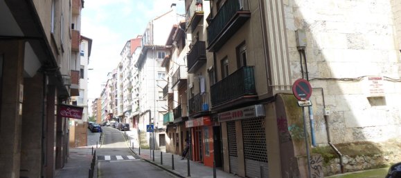 45m² Commercial property in Santander, Spain No. 149889 3