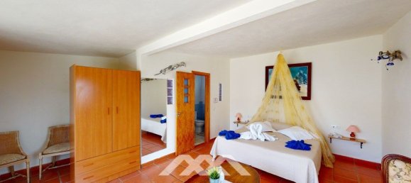 20 bedrooms House in Arenas, Spain No. 47348 39