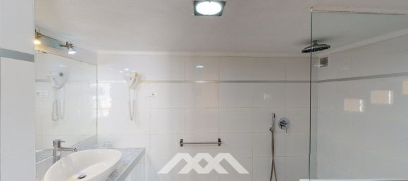 20 bedrooms House in Arenas, Spain No. 47348 12