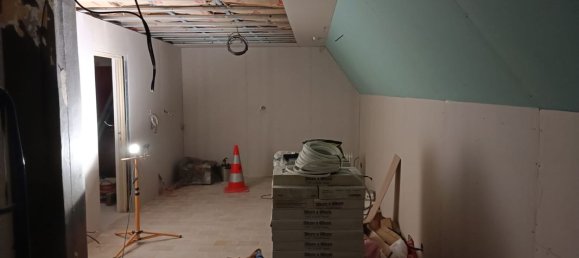  Garage in Pithiviers, France No. 80772 5