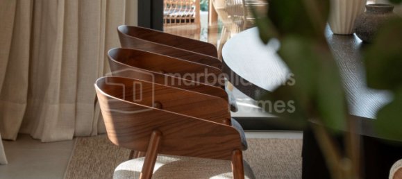 5 bedrooms Villa in Marbella, Spain No. 101369 16