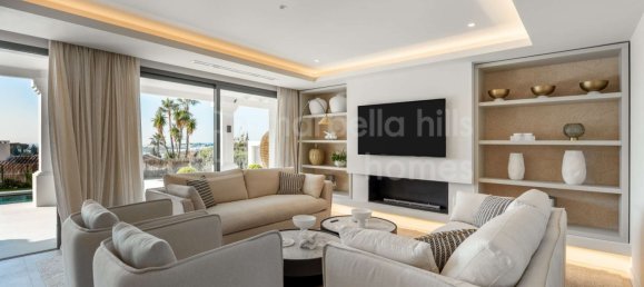 5 bedrooms Villa in Marbella, Spain No. 101369 4