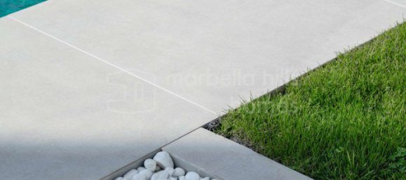 5 bedrooms Villa in Marbella, Spain No. 101369 24