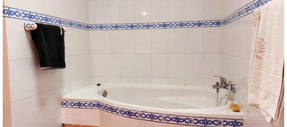 3 bedrooms House in Almada, Portugal No. 146769 18