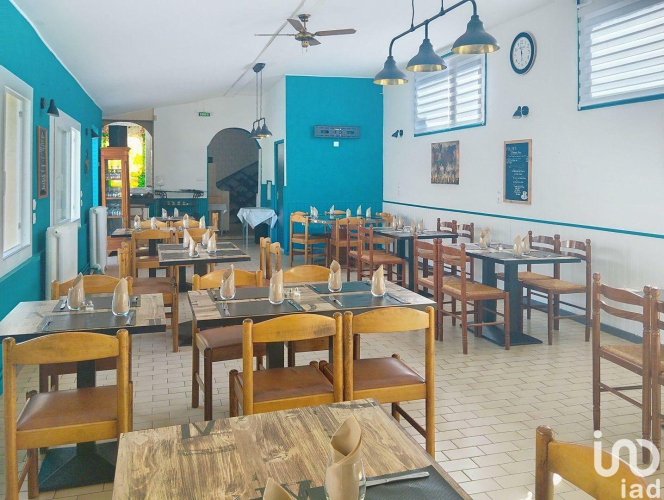 257m² Commercial property in Fismes, France No. 300540