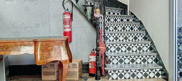 257m² Commercial property in Fismes, France No. 300540 8