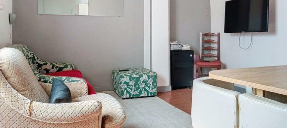 257m² Commercial property in Fismes, France No. 300540 11