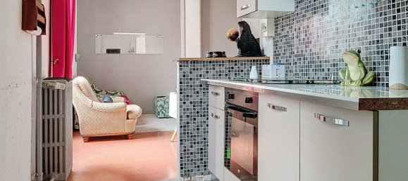 257m² Commercial property in Fismes, France No. 300540 12