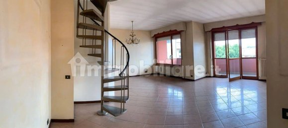 4 Schlafzimmer Wohnung in Castellanza, Italy, Nr. 340526 6