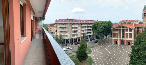 4 Schlafzimmer Wohnung in Castellanza, Italy, Nr. 340526 9