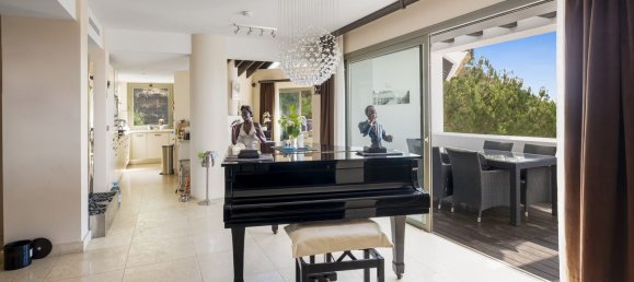 3 bedrooms Penthouse in Malaga, Spain No. 100916 18