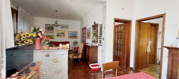 16-Zimmer Villa in Capannori, Italy, Nr. 148450 15