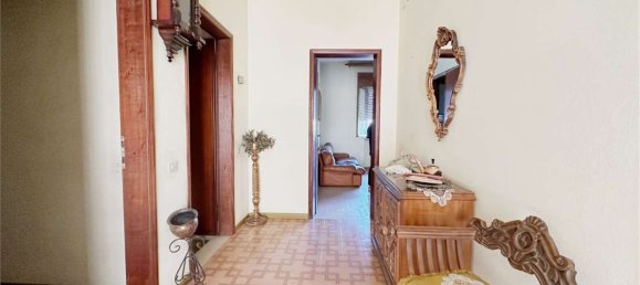 16-Zimmer Villa in Capannori, Italy, Nr. 148450 4
