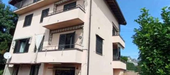 3-Zimmer Wohnung in Vertemate con Minoprio, Italy, Nr. 6802 2