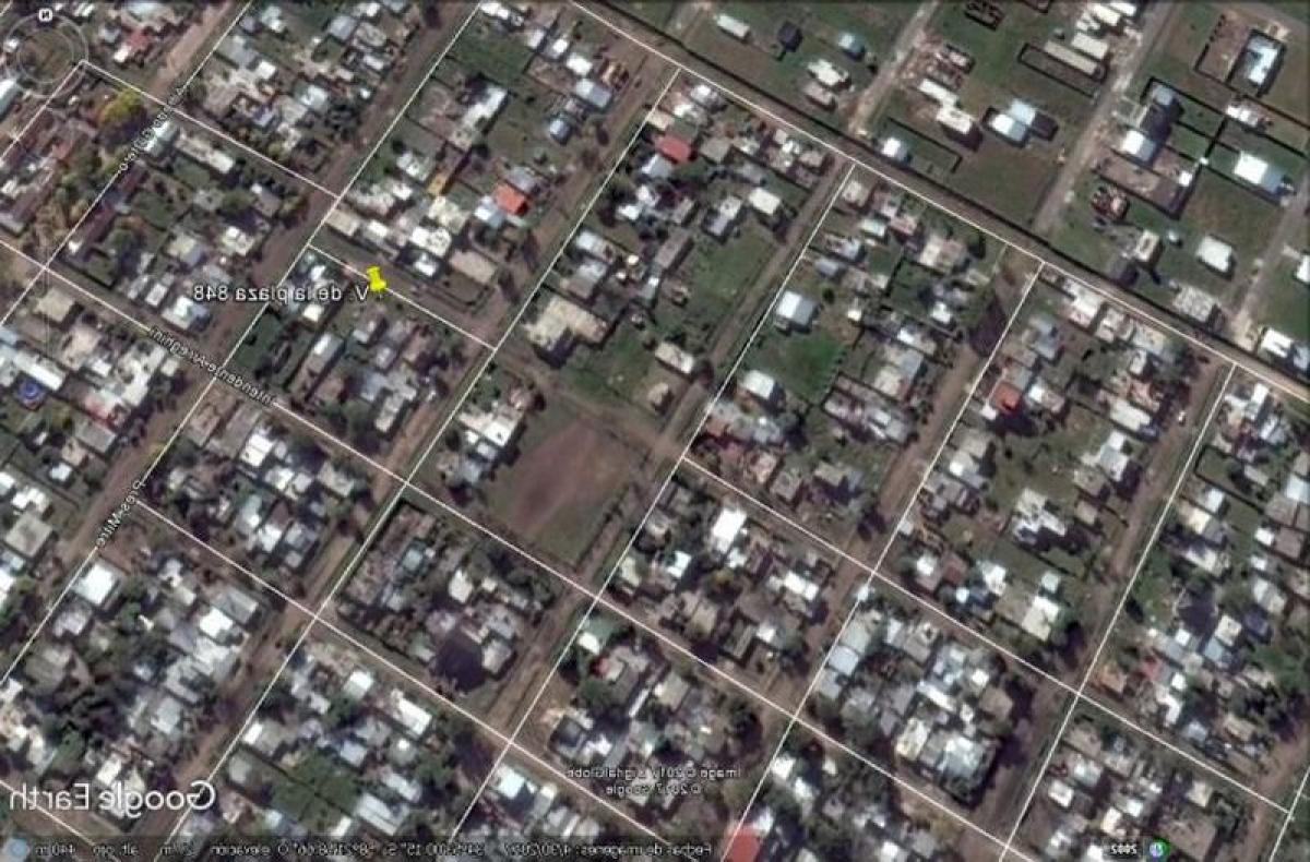 Casa de 2 dormitorios en Almirante Brown, Argentina No. 99479