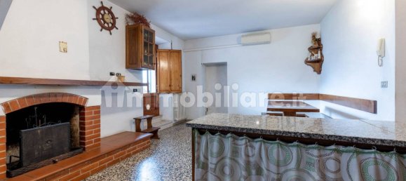 4 غرف نوم شقة في Lucca, Italy رقم 15358 5