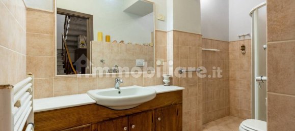 4 غرف نوم شقة في Lucca, Italy رقم 15358 7