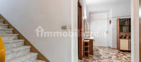 4 غرف نوم شقة في Lucca, Italy رقم 15358 10