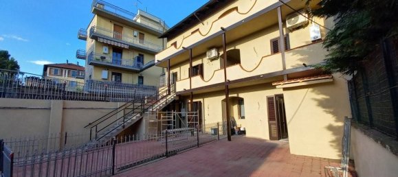 2 Schlafzimmer Wohnung in Turin, Italy, Nr. 264404 20