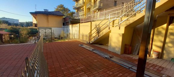 2 Schlafzimmer Wohnung in Turin, Italy, Nr. 264404 9