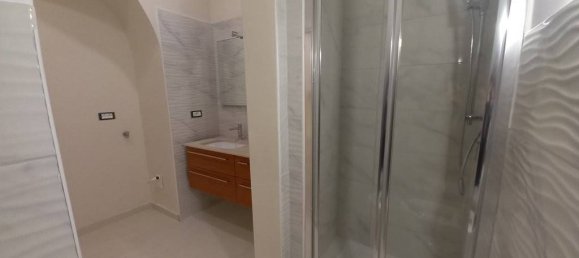 2 Schlafzimmer Wohnung in Turin, Italy, Nr. 264404 25