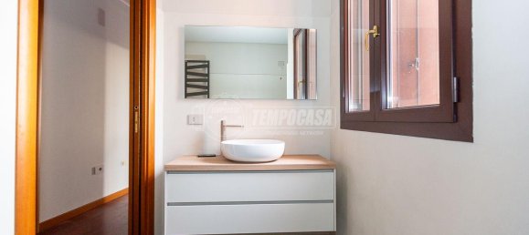 3 rooms Apartment in Brescia, Italy No. 235425 26