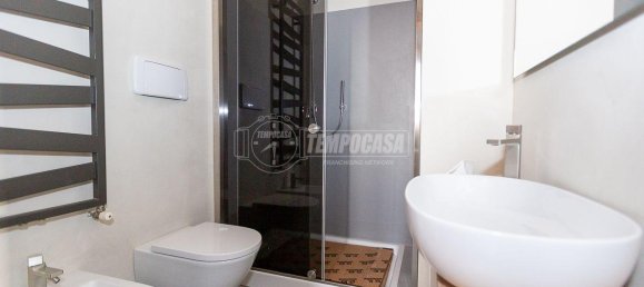 3 rooms Apartment in Brescia, Italy No. 235425 16