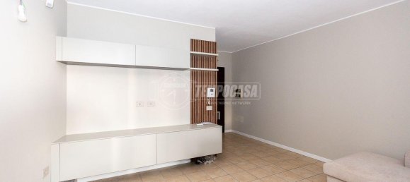 3 rooms Apartment in Brescia, Italy No. 235425 9