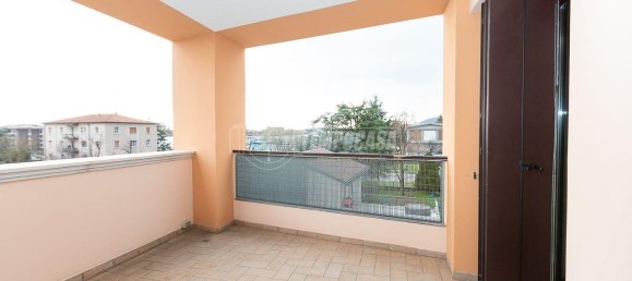 3 rooms Apartment in Brescia, Italy No. 235425 30