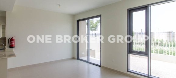 4 bedrooms Townhouse in Dubai Hills Estate, UAE No. 239 3