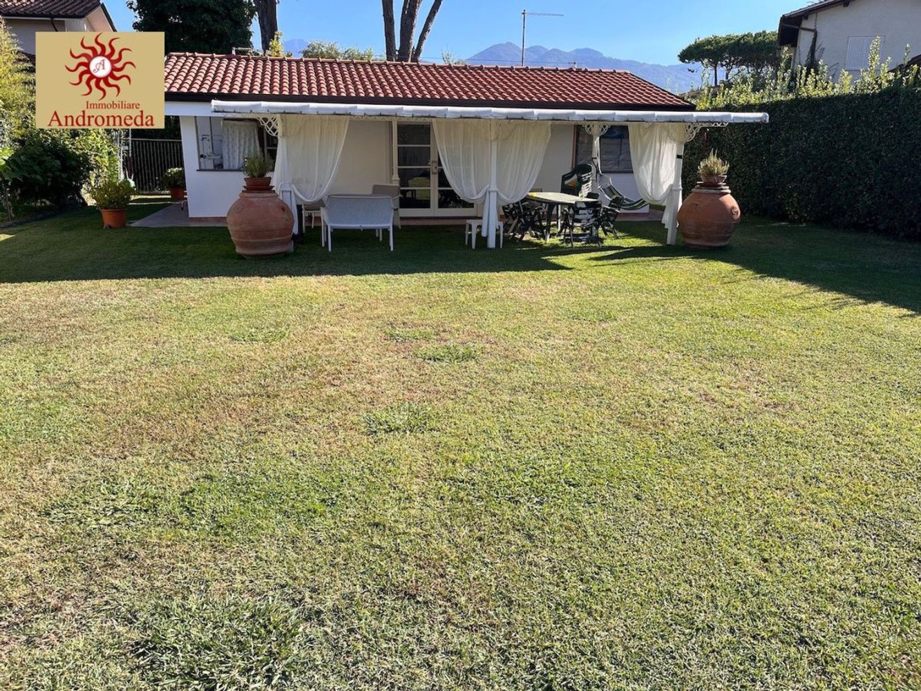 3غرفة شقة في Forte dei Marmi, Italy رقم 221718