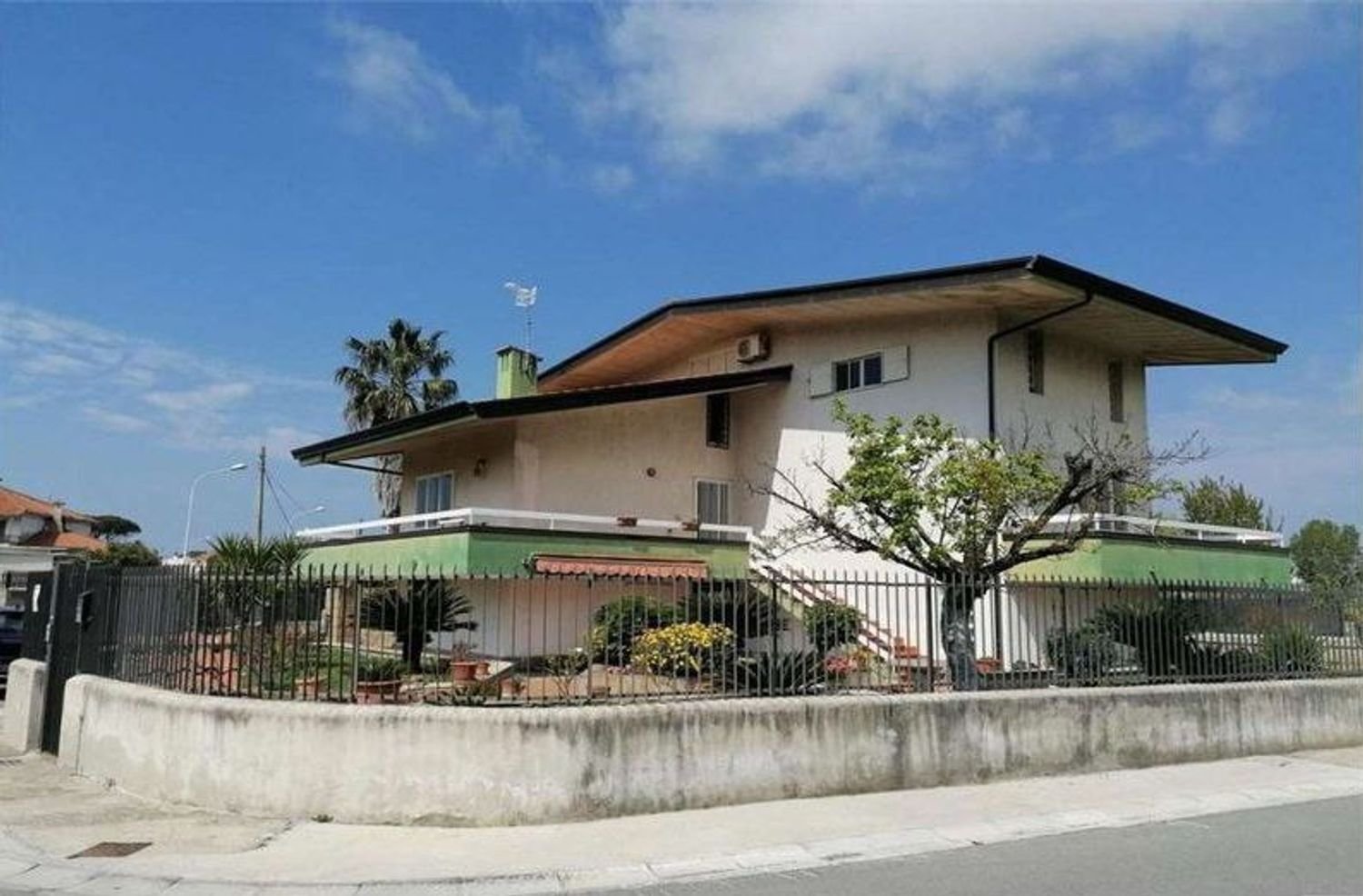 11غرفة فيلا في Castel Volturno, Italy رقم 251142