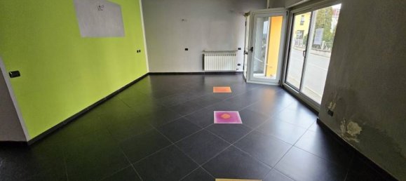 Коммерческая недвижимость 110м² в Ераго кон Ораго, Италия № 237067 5