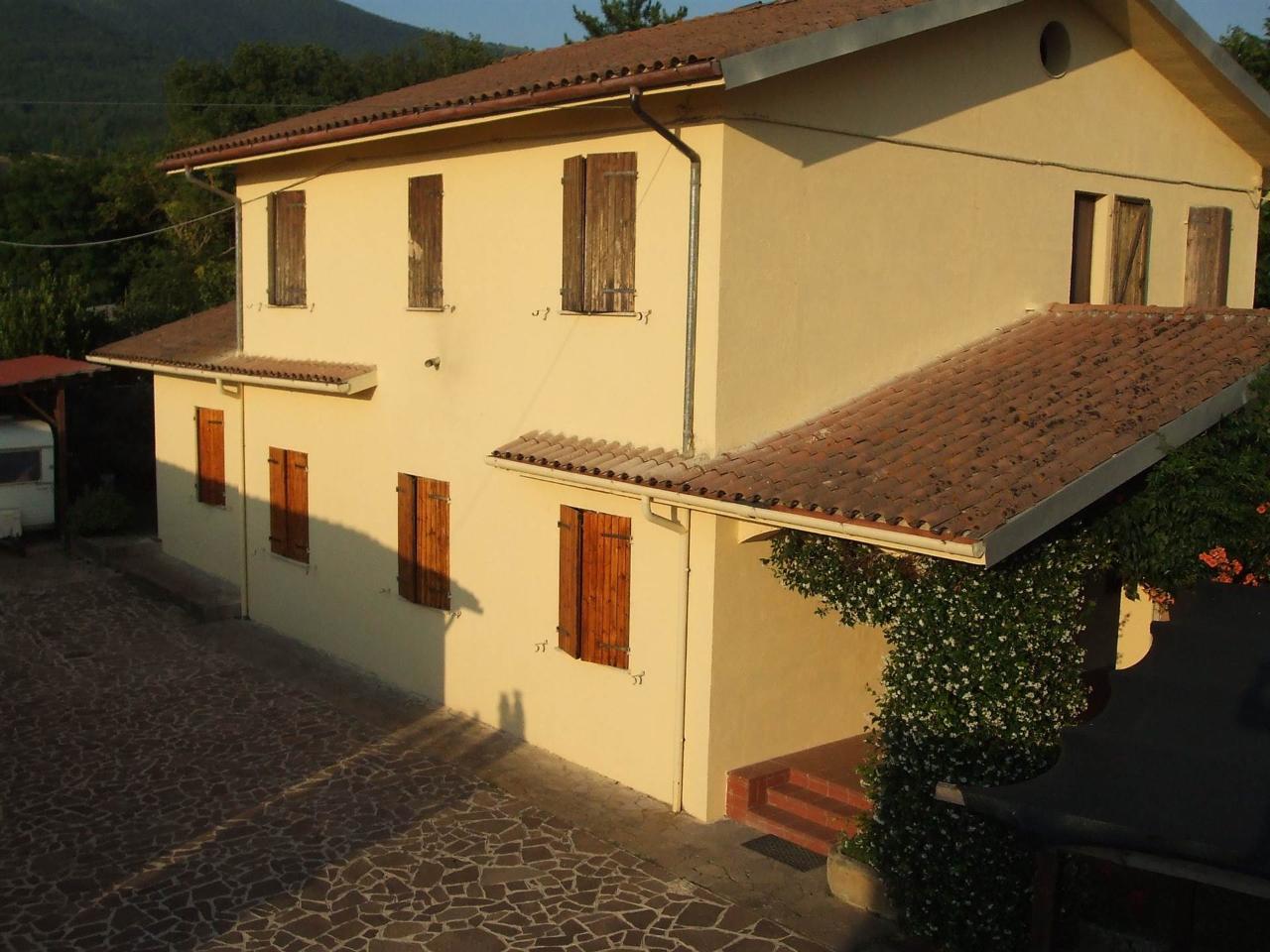 7-Zimmer Haus in Matelica, Italy, Nr. 174095