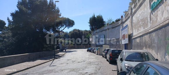 1غرفة عقار تجاري في Naples, Italy رقم 117005 13