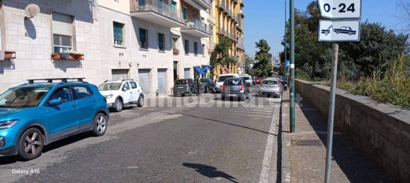 1غرفة عقار تجاري في Naples, Italy رقم 117005 4