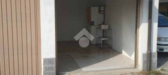 14m² Garage in Castelfranco Emilia, Italy No. 143823 27