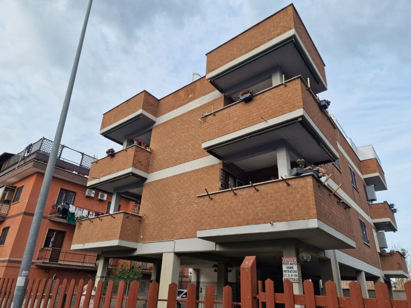 20m² Garage in Rome, Italy No. 72888