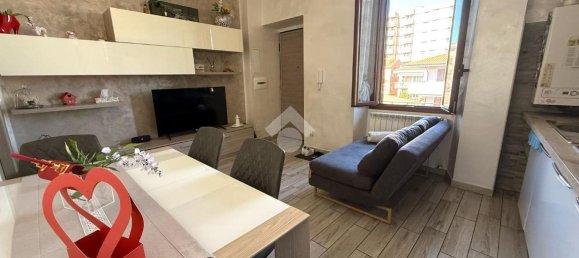 2 rooms Apartment in Desio, Italy No. 38792 9