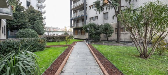 12 rooms Penthouse in Milan, Italy No. 246599 6