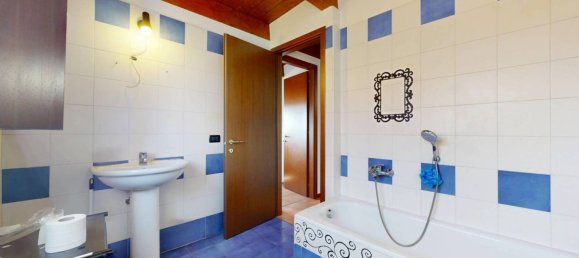 Dúplex de 3 dormitorios en Rubiera, Italy No. 273898 11